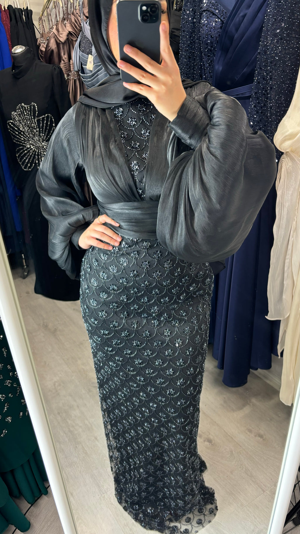 Elay evening dress in black