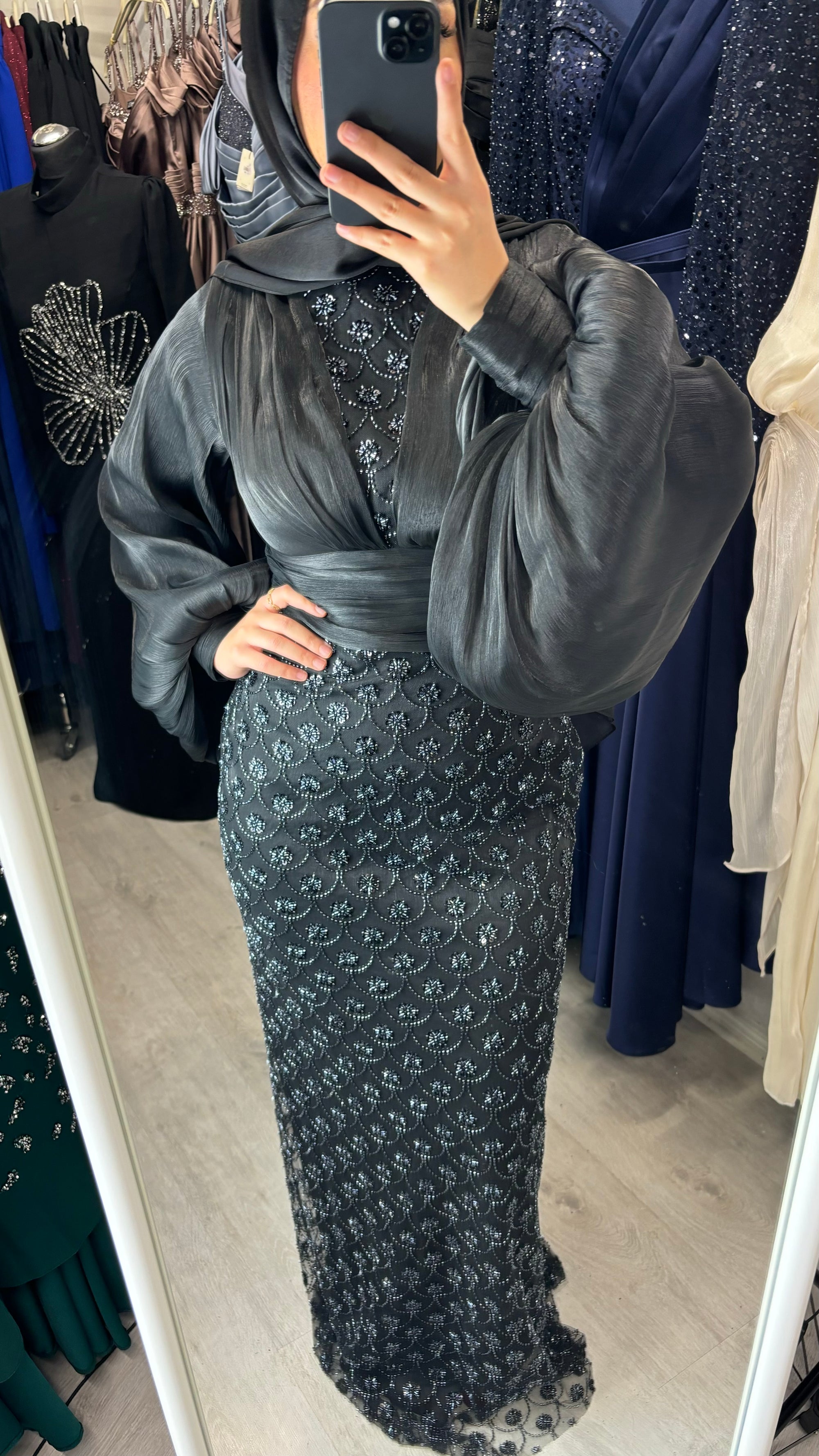 Elay evening dress in black