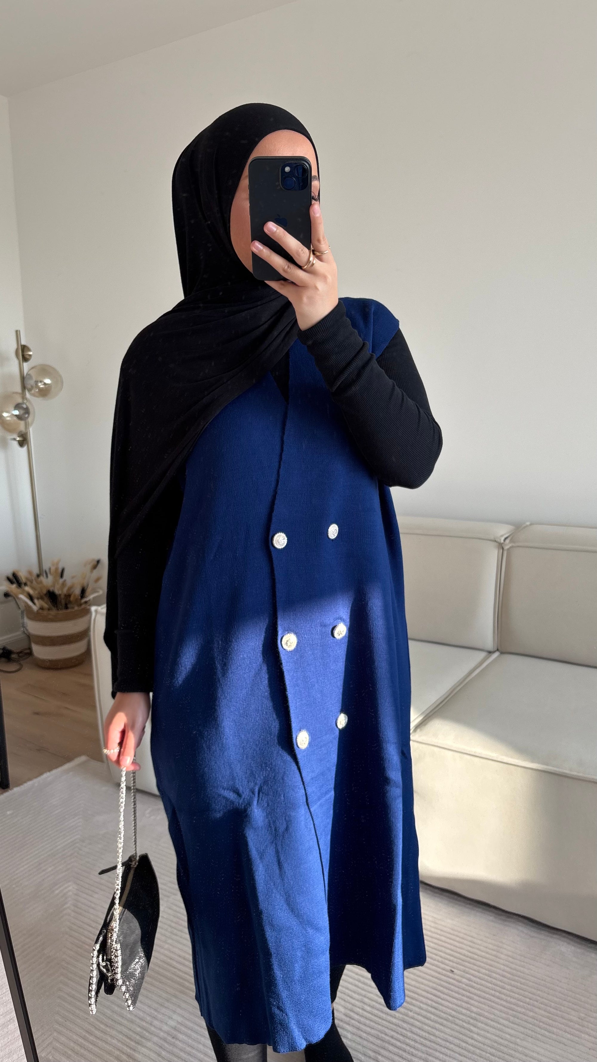 Nura Weste