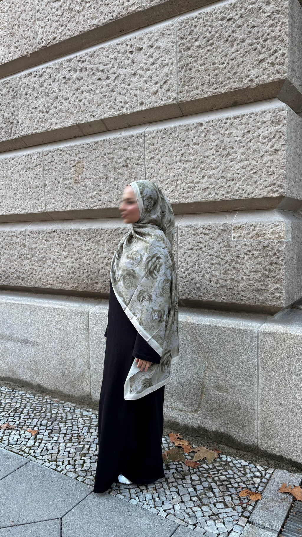 Floral Hijab in Grün/Creme