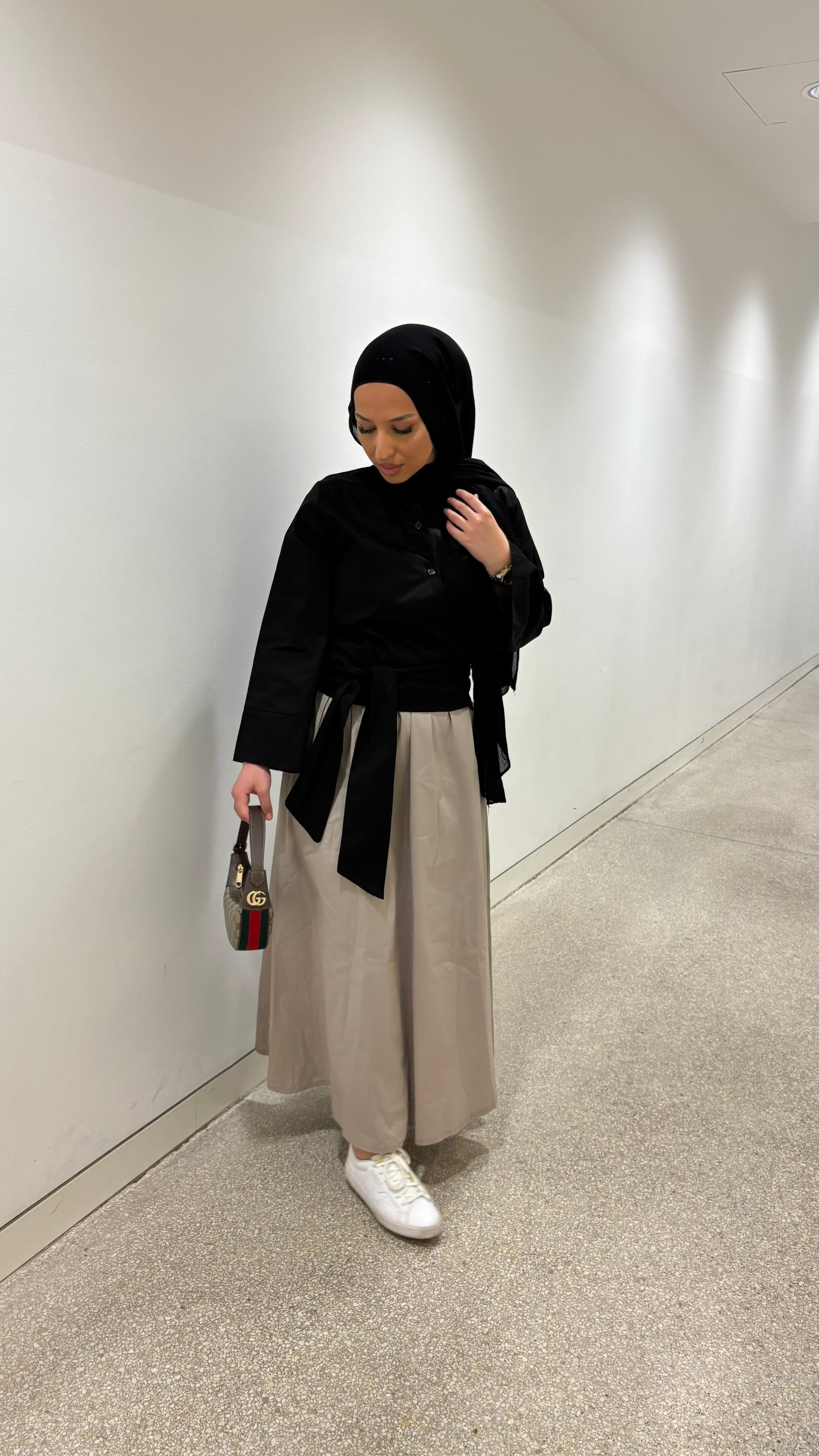 Efna top in black