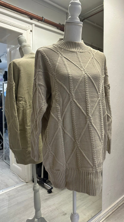 ARMINE STRICK PULLOVER IN BEIGE