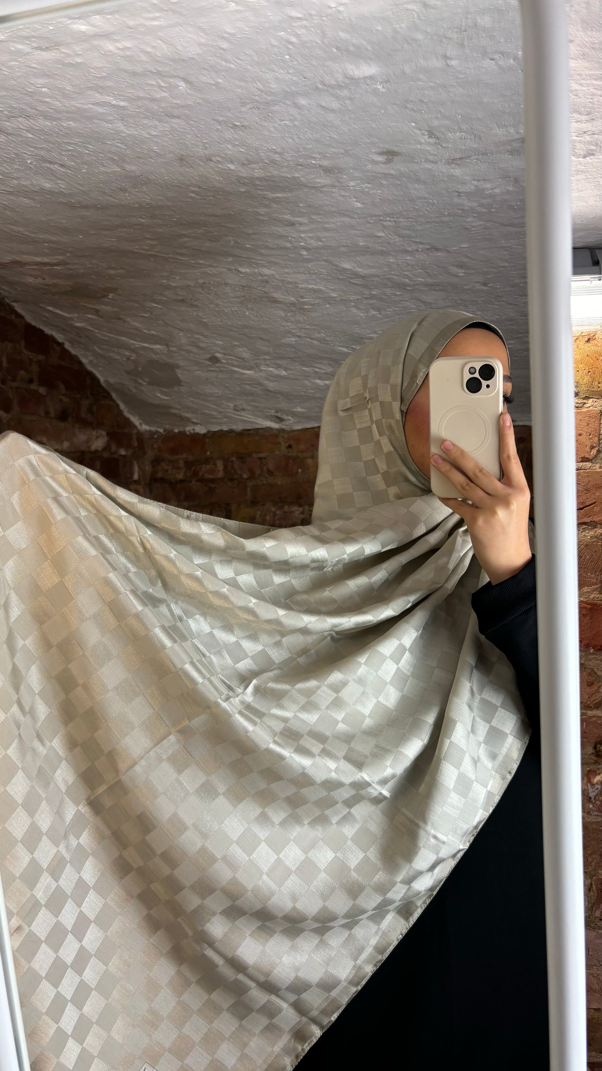 Armine B.Janjan Hijab in Gold