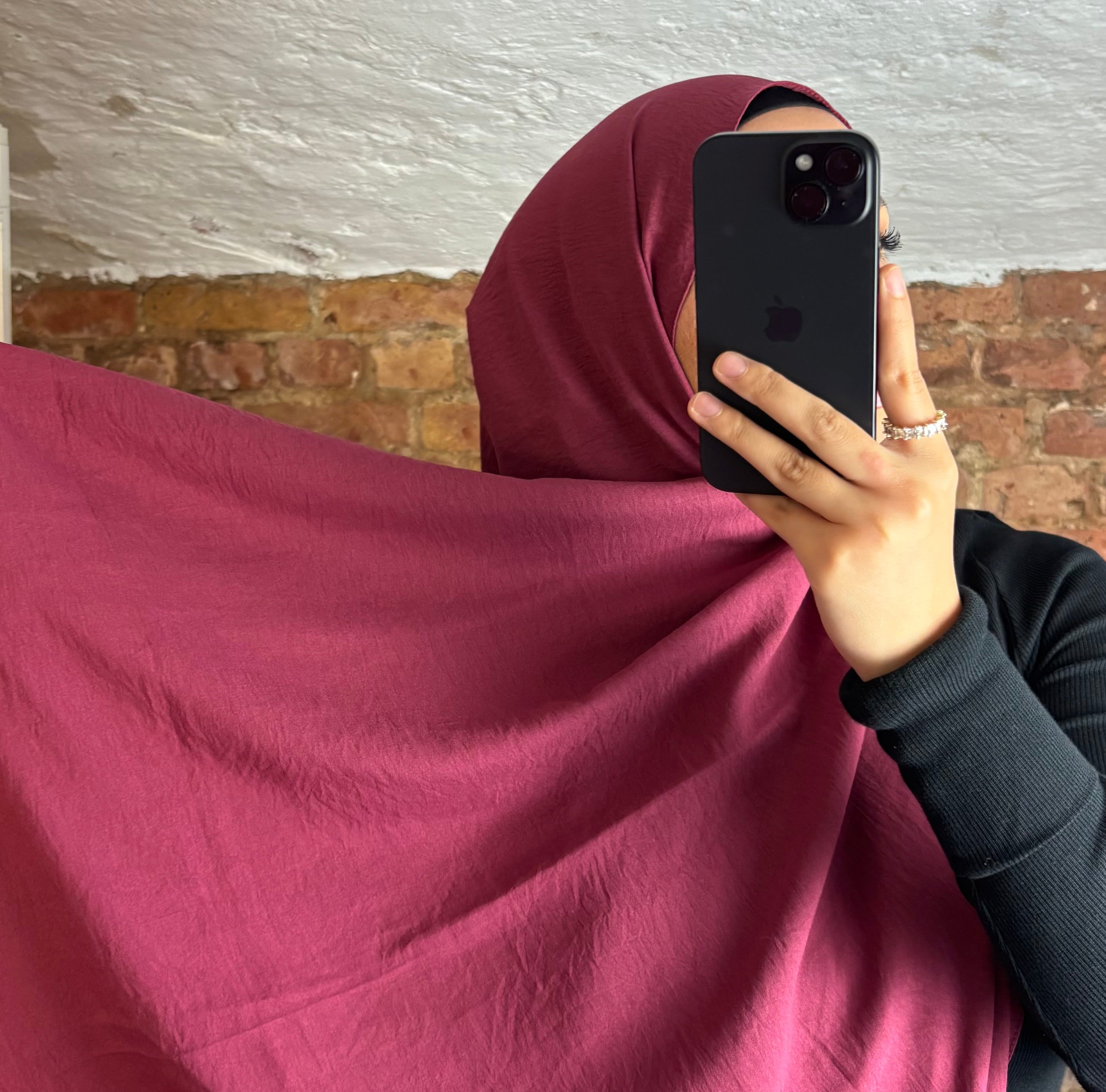 Armine Premium Jazz Hijab in Bordeaux Fuchsia