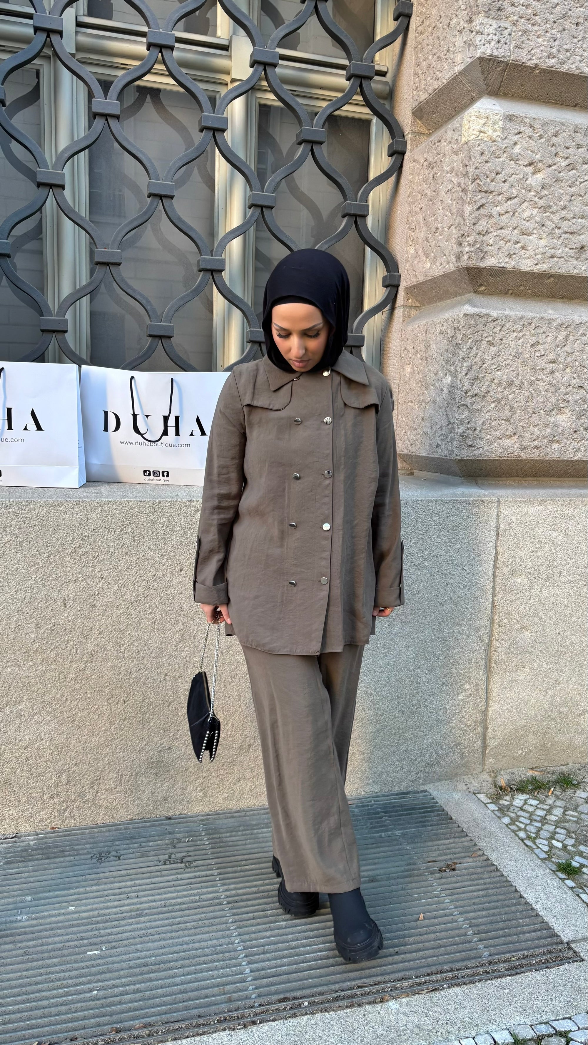 Esin set with trousers in khaki