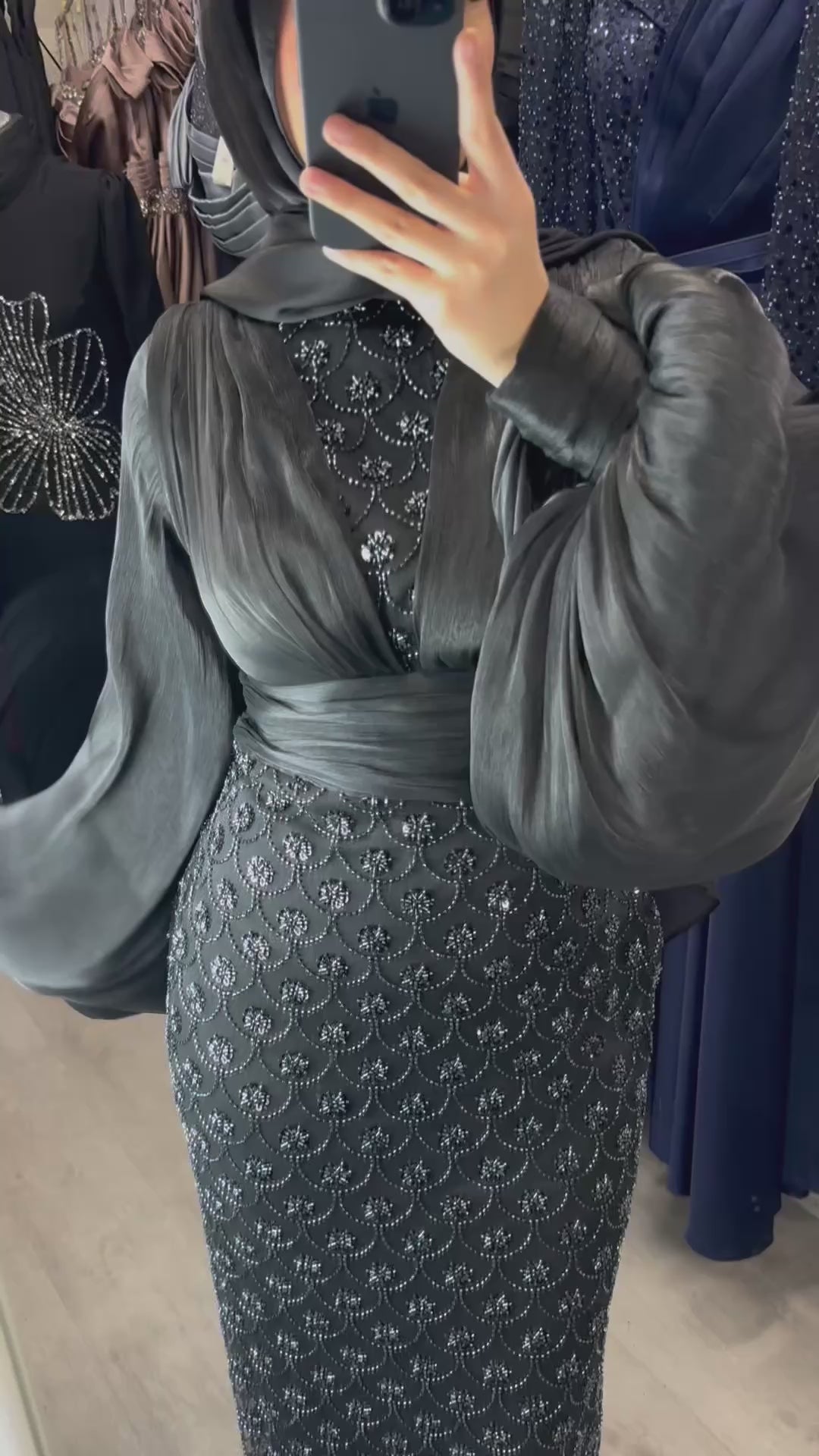 Elay evening dress in black